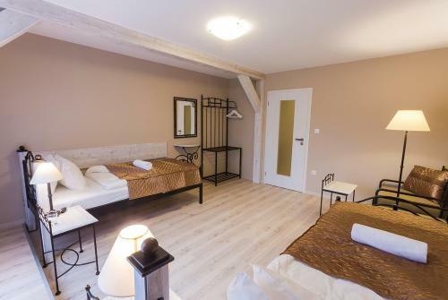 Hostal Penzion Na Palub?