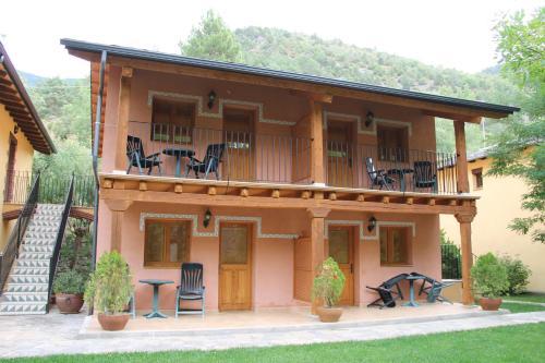 Apartaments La Taverna Dels Noguers