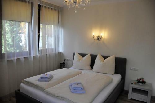 Bed & Breakfast Hotel Waldschl��chen