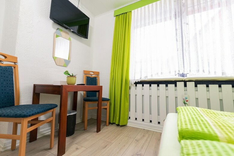 Hostal Gasthaus Tannenhof