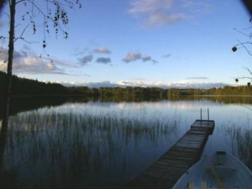 Holiday Home Karhu Cottage