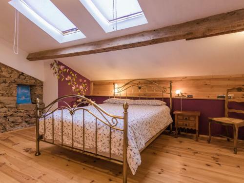 Comfortable Cottage In Champsac Near Forest
