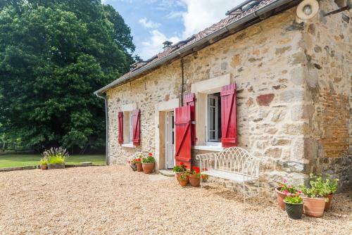 Ladignac-le-long Villa Sleeps 5 Pool Wifi