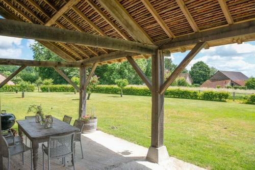 Les Herards Villa Sleeps 6 Pool Wifi