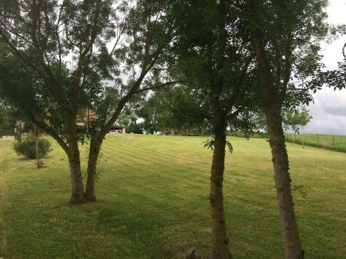 Charming Holiday Home In Monfort With Private Swimming Pool