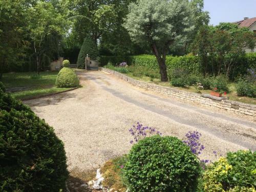 Hostal Maison D'h�tes Les Boulb�nes