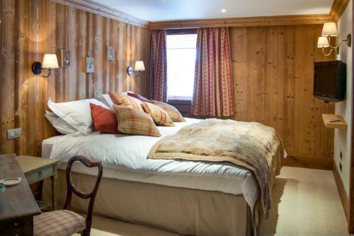 Mussillon Chalet Sleeps 14 Wifi