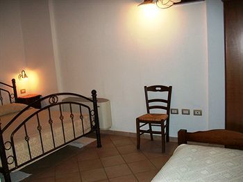 Agroturismo Su Leunaxiu