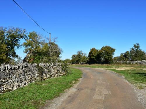 Modern Holiday Home In Gramat With Swimming Pool