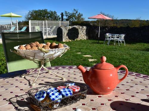 Modern Holiday Home In Gramat With Swimming Pool