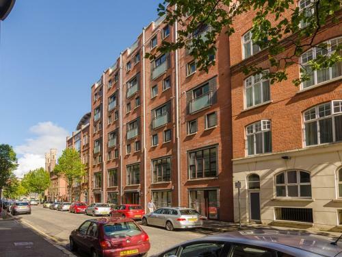 Central Belfast Apartments Winter Gardens II