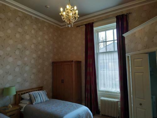 Hostal The Lodge Guest House