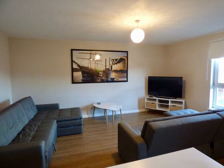 Glasgow East Apartments