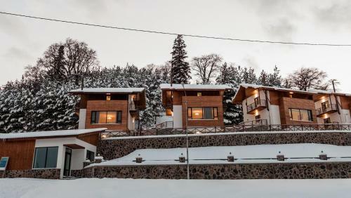 Hotel Crystal Hill Resort