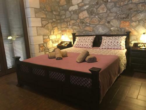 Petrini Villa Avramilias