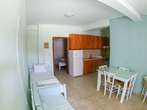 Paradise Studios & Apartments