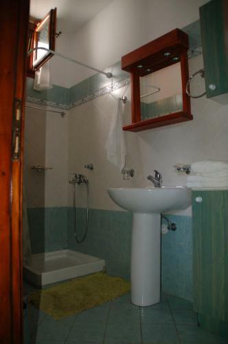 Paradise Studios & Apartments