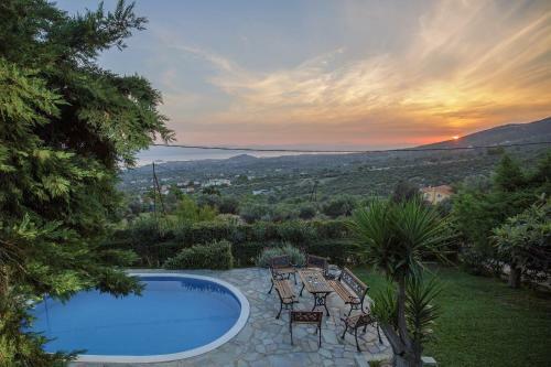 Villa Heaven's Knights 2 With Private Pool.