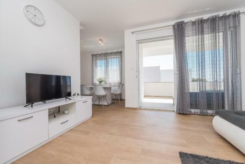 Apartamento Andy 2 Modern & Centrally Ap With A Pool