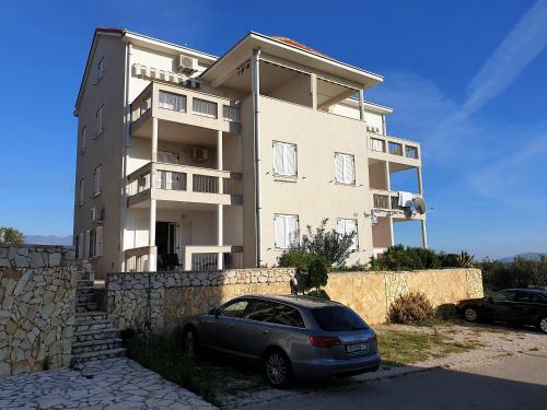 Apartments Gala Novalja