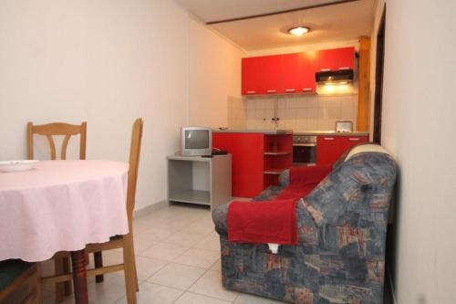 Apartments With A Parking Space Mrljane, Pasman - 8517