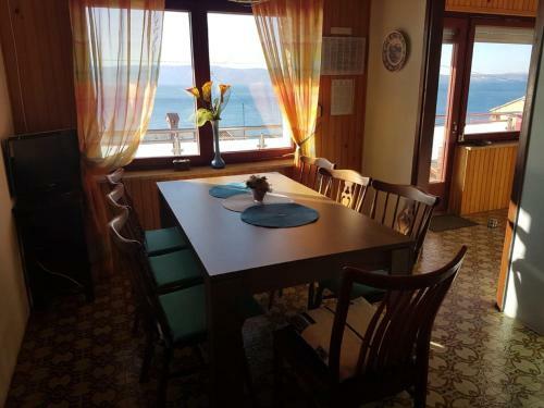 Apartment In Novi Vinodolski 15258