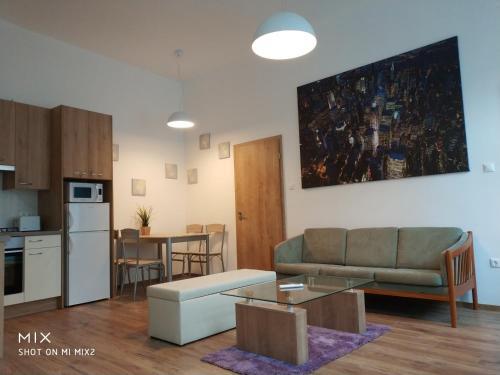 Baross Apartments 74