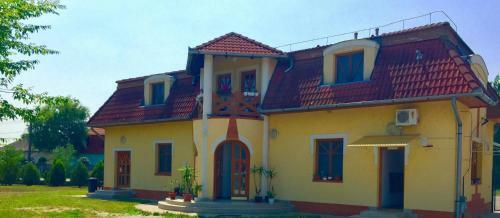 Hostal Ak�cliget Gy�gy-�s Strandf�rd?