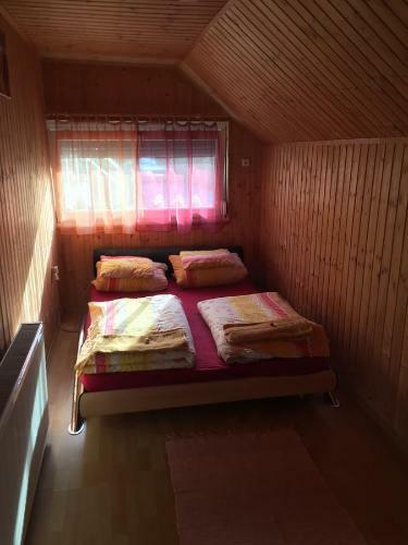 Hostal S�rv�ri Vend�gh�z