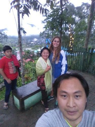 Tomohon Homestay Apelez House