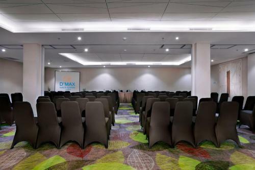 D'max Hotel & Convention Lombok