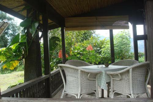 Tongkonan Layuk Lion