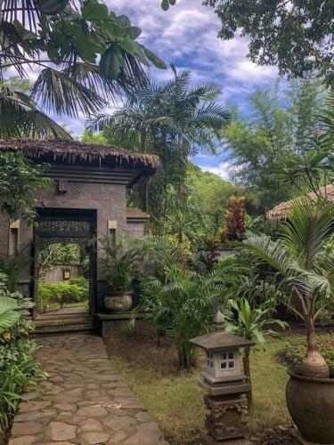 Hotel The Village Bunaken