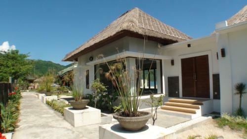 Villa Star Sand Beach Resort