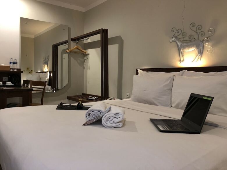 Burza Hotel