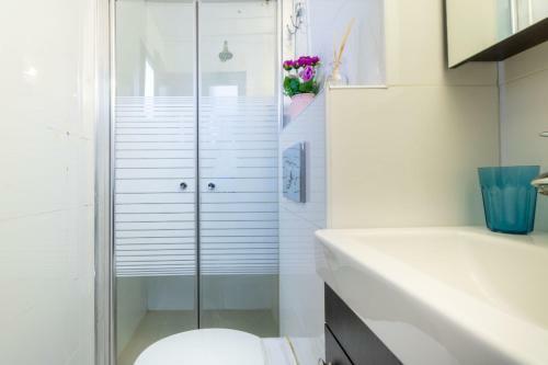 Nhe Machne Yehuda Apartments