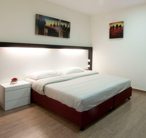 Hi - Maayan Harod Hostel