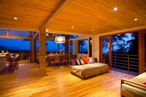 Villa Breathtaking 5 Star- The Floating House