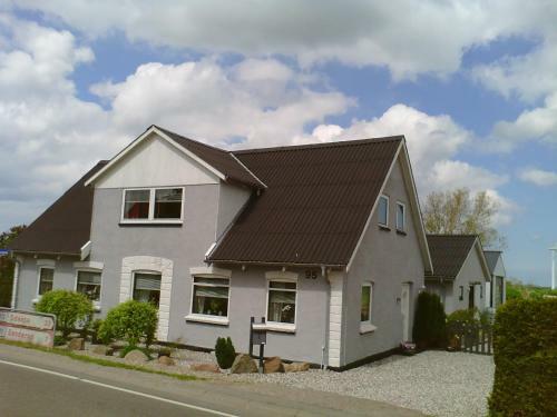 Bed & Breakfast Svalegaarden Guesthouse