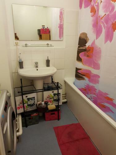 Bed & Breakfast Chambre Spacieuse Avec Balcon Et Petit D�jeuner
