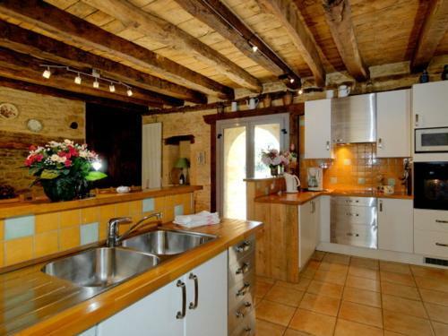 Pechaude Villa Sleeps 12 Pool Air Con Wifi