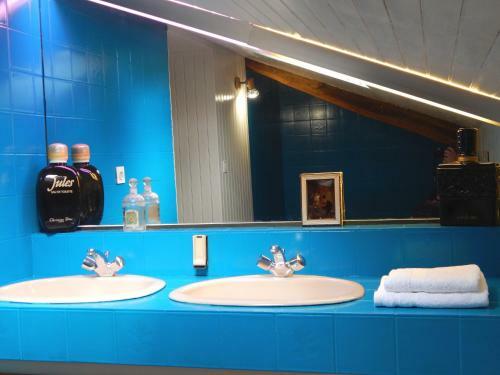 Hostal Maison Brocant'elle
