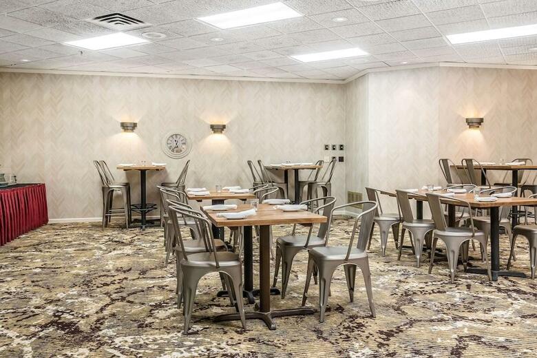 Clarion Hotel South Saint Paul
