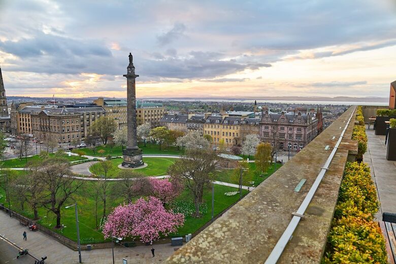 Aparthotel The Edinburgh Grand