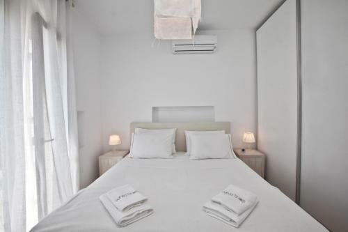 White Tinos Luxury Suites