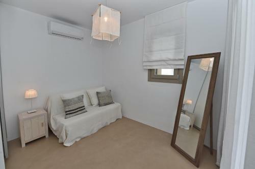 White Tinos Luxury Suites