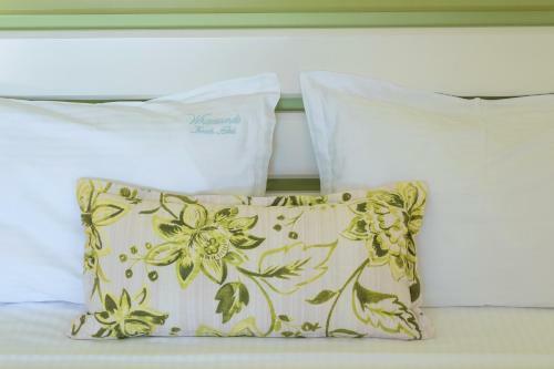 Hotel Whitesands Beach Resort