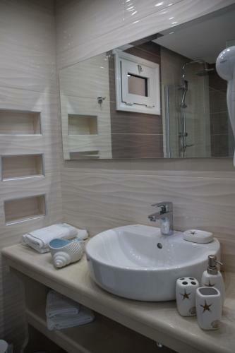 Hotel Whitesands Beach Resort