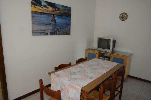 Seaview Apartment With Balcony - Apartments Velebitska II