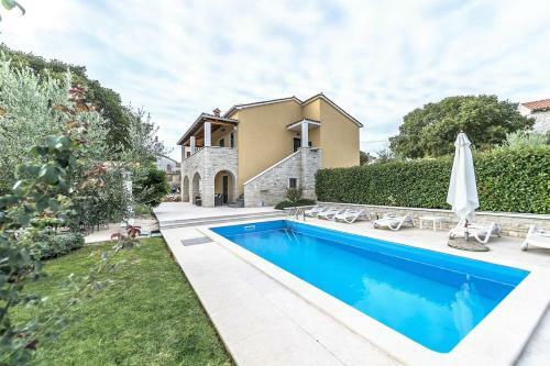 Villa Ladonja With Private Pool And Sauna